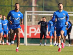 Kasımpaşa Antrenmanlara Başladı