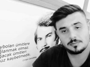 5 Ay Önce Babasını Kalp Krizinden Kaybetmişti, Kendisi De Kalbine Yenildi