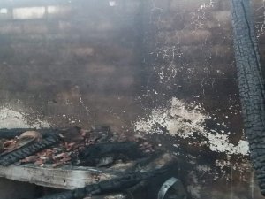 Vezirköprü’de 6 Yayla Evi Ve 1 Ahır Kül Oldu