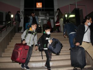 Çorum’da Karantinaları Biten 315 Kişi Memleketlerine Uğurlandı