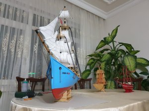 Evde Kal Çağrılarına Uydu, Yaptığı Geminin Adını Covid-19 Koydu