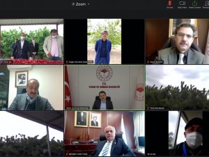 Bakan Pakdemirli, Kuzey Yarım Küre’nin İlk Kiraz Hasadına Katıldı