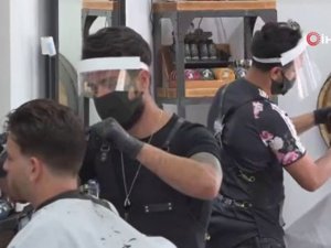 İsrail’de Covid-19 Önemleri Gevşetildi, Halk Berber Ve Güzellik Salonlarına Akın Etti