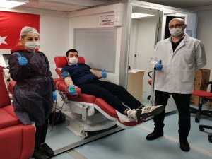 Koronavirüsü Yenen RTEÜ’lü Doktor İkinci Kez İmmün Plazma Bağışladı