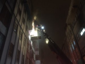 Samsun’da Mobilya İmalathanesinde Yangın