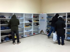 Gümüşhane Gençlik Merkezi ‘Giysi Rafı’ Oluşturdu