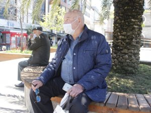 Giresun’da 65 Yaş Ve Üstü Vatandaşlar Sokağa Çıkmanın Mutluluğunu Yaşıyorlar