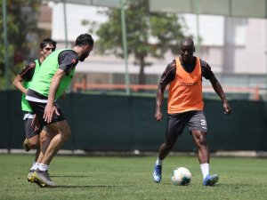 Alanyaspor Günün İlk Antrenmanını Tamamladı
