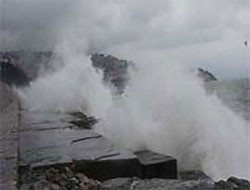 Karadeniz'de gemi battı