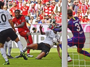 Bundesliga’da Perde Yarın Açılıyor