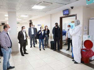 Trabzon’da Gazetecilerin Covid-19 Testi Negatif Çıktı