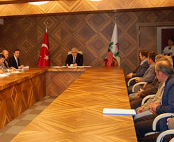 Vali Çakır, Halk Gününde Halkın Sorunlarını Dinledi