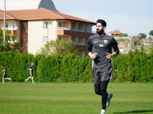 Kayserisporlu İsmail Çipe Parmak Isırttı