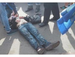 Odessa’da Rus Yanlıları İle Ukrayna Yanlıları Çatıştı
