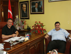 Hasan Karal'dan Güneysu'ya çıkarma