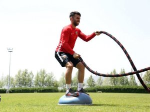 Kayserisporlu Emre Taşdemir: "8 Kritik Maça Çıkacağız"