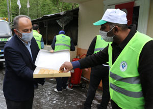 Rize Belediye Başkanı Metin’den Mesaide Olan Çalışanlara Bayram Ziyareti