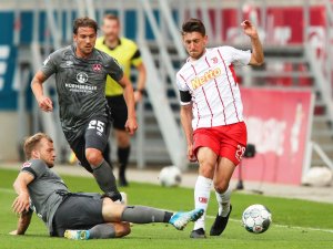 Regensburg 90’da Yıkıldı