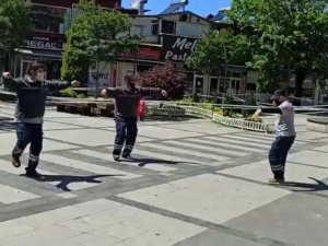 Bulancaklılar Bayramda Balkonlarda Oynayarak Eğlendi