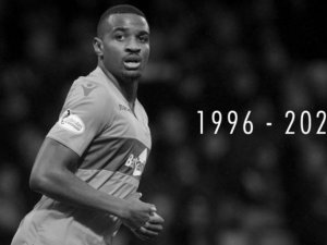 23 Yaşındaki Futbolcu Evinde Ölü Bulundu!