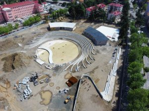 Başkan Zorluoğlu Millet Bahçesi’nde İncelemelerde Bulundu