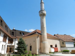 Kosova’da Camiler Yeniden İbadete Açıldı