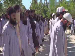 Taliban Heyeti, Afgan Hükümeti İle Mahkum Takası Görüşmeleri İçin Kabil’de