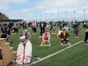 Giresun’da Sosyal Mesafeli İlk Cuma Namazı Kılındı
