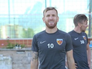 Kayserisporlu Pedro Henrique Hırs Küpü