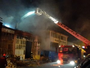 Çorum’da Marangoz Atölyesi Alev Alev Yandı