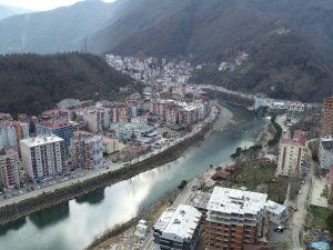 Artvin’in Borçka İlçesi İkinci Korona Dalgasının Şokunu Yaşıyor