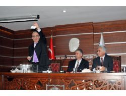 Yalova'da Vekil Belediye Başkan Seçildi
