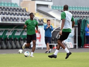 Denizlispor Aylar Sonra Evinde, Atatürk Stadyumu’nda Antrenmana Çıktı