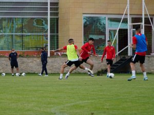 Kayserispor Galibiyete Şartlandı