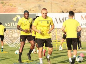 Yeni Malatyaspor Galibiyet Özlemine Kasımpaşa Maçıyla Son Vermek İstiyor