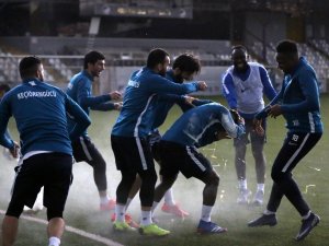 Keçiörengücü’nde Unlu Yumurtalı Doğum Günü Sürprizi