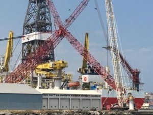 Fatih Sondaj Gemisi’nin Kulelerinin Montajı Tamamlandı, Dev Vincin Sökümüne Başlandı