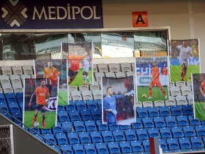 Başakşehir Fatih Terim Stadyumu Ve Çevresi Sessiz Kaldı