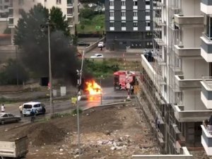 Samsun’da Otomobil Alevlere Teslim Oldu