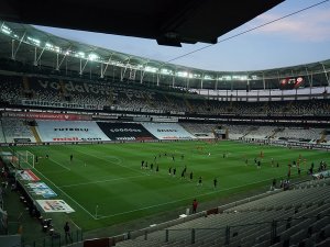 Süper Lig: Beşiktaş: 0 - Antalyaspor: 1 (Maç Devam Ediyor)