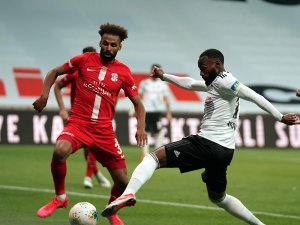 Antalyaspor Beşiktaş’ı Deplasmanda 2-1 Mağlup Etti
