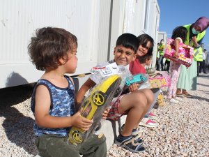 81 İlden Depremzede Çocuklara 30 Bin Oyuncak