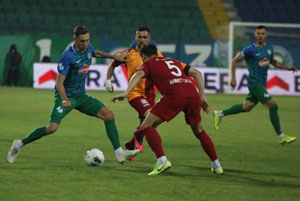 Çaykur Rizespor, Galatasaray’a Patladı