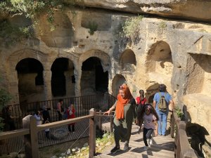 Mühendislik Harikası "Titus Tüneli"ne Turist Akını