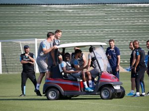 Trabzonspor’u, Taraftarlar İstanbul’a Uğurladı