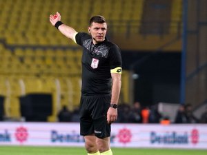 Kayserispor-gençlerbirliği Maçını Ümit Öztürk Yönetecek