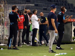 Emre’den Cüneyt Çakır’a “Allah’tan Kork”
