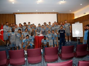 Jose Sosa’ya Doğum Günü Kutlaması