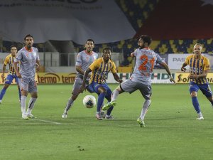 Süper Lig: Mke Ankaragücü: 1 - Medipol Başakşehir Fk: 0 (İlk Yarı)