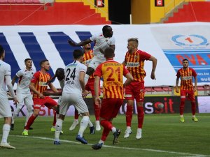 Süper Lig: Hes Kablo Kayserispor: 1 - Gençlerbirliği: 0 (İlk Yarı)
